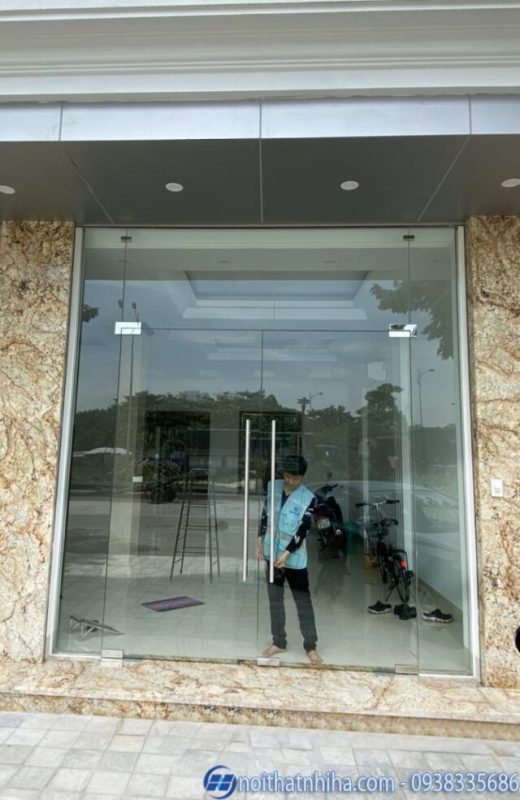 CỬA KÍNH HUYỀN ANH