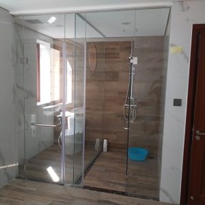 Thi Công Phòng Tắm Kính Thẳng Cửa Lùa